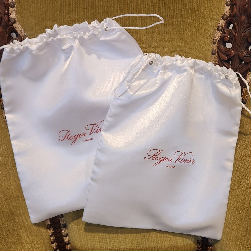 ROGER VIVIER 2 new dust bags